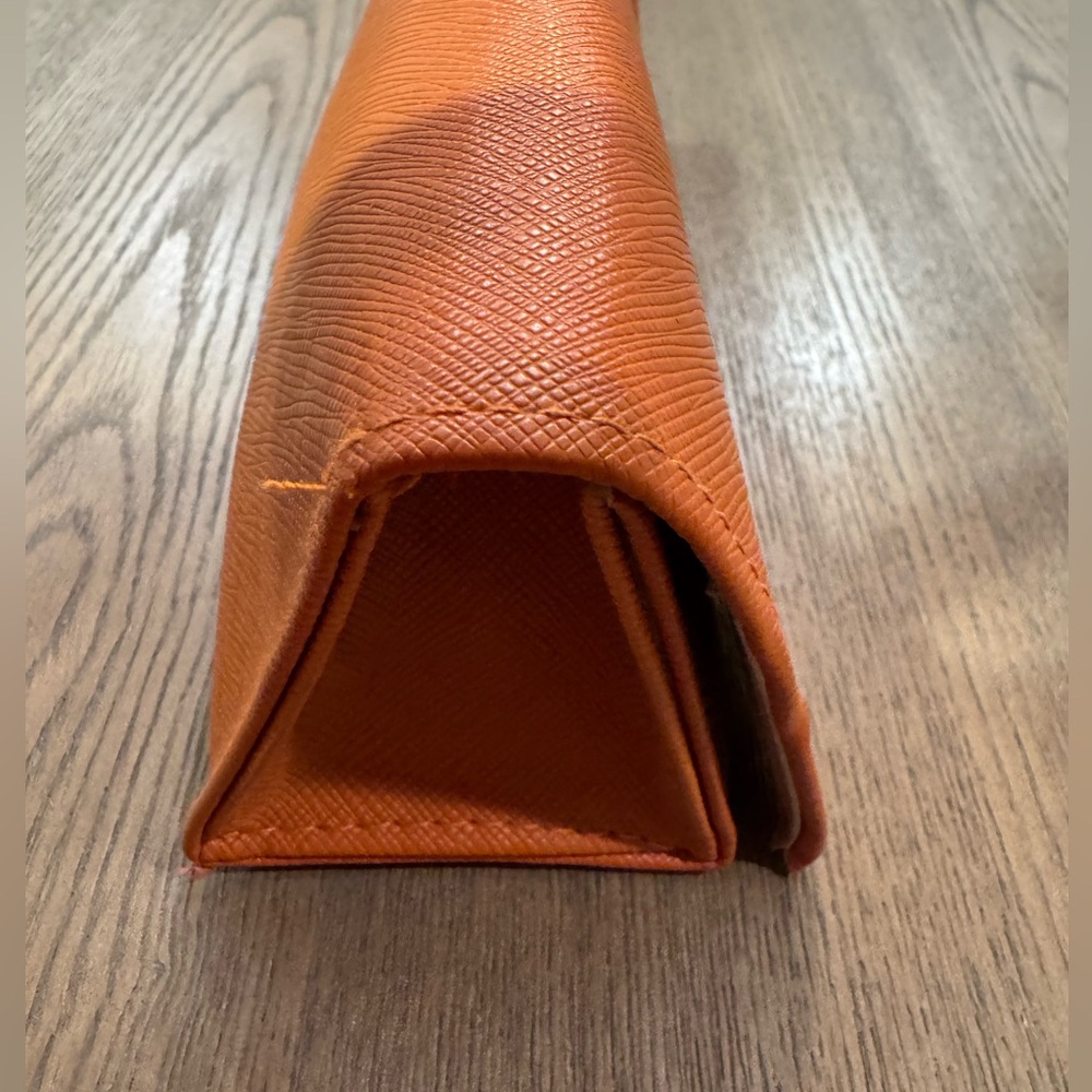 Tory Burch Orange Eyeglass Case: Semi Hard: Used - Picture 5 of 9